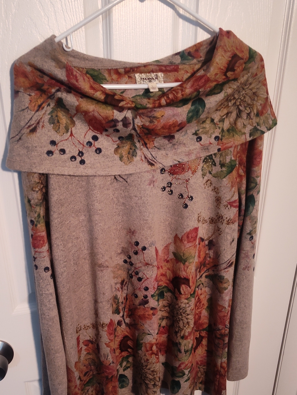 ONE WORLD Taupe Off-Shoulder Floral Sweater with Autumn Print